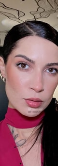 Acompanhante Camila