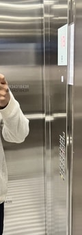 Acompanhante Tomas
