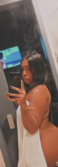 Acompanhante Tifany