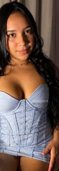 Acompanhante Aline