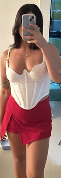 Acompanhante Larissa