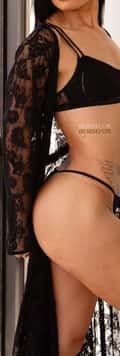 Acompanhante Emily