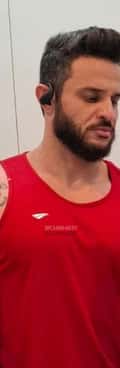 Acompanhante Tiago