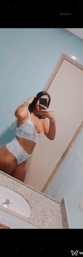 Acompanhante Karina
