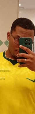 Acompanhante Breno