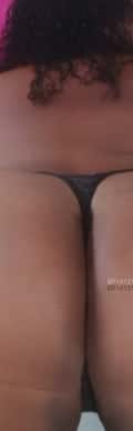 Acompanhante Mirella Flores