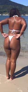 Acompanhante Camila