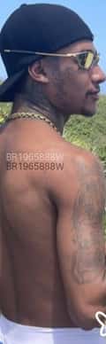 Acompanhante Andrew Gabriel