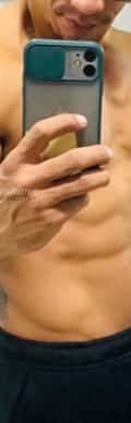 Acompanhante Thiago