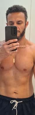 Acompanhante Tiago