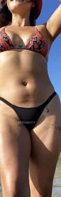 Acompanhante Manuela Lins
