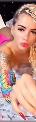 Acompanhante Loren Miller