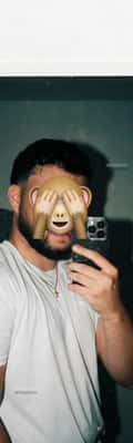 Acompanhante Vitor