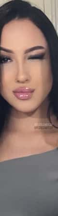 Acompanhante Pollyana Lopes