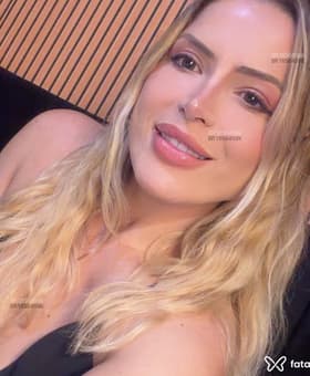 Acompanhante Júlia
