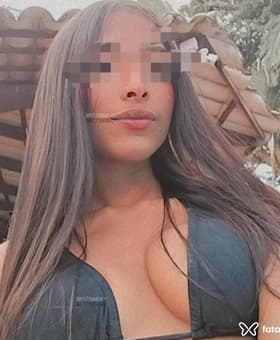 Acompanhante Clara Campos