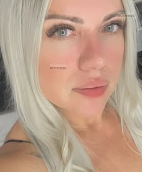 Acompanhante Carla