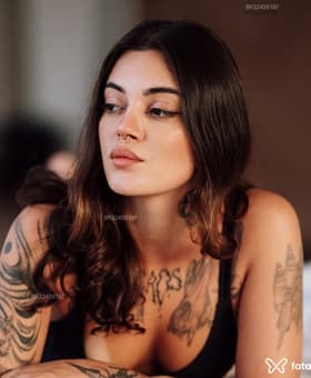 Acompanhante Elise Amato
