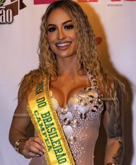 Acompanhante Fernanda Vaz