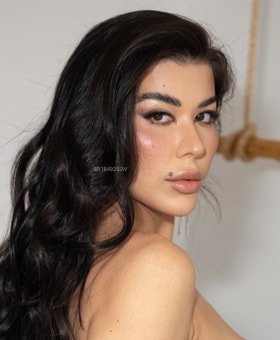 Acompanhante Júlia Torres
