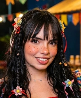 Acompanhante Helena Querino