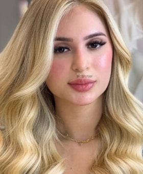 Acompanhante Julia