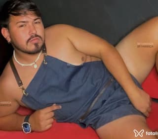 Acompanhante em Curitiba-PR - Passivoguentatudo