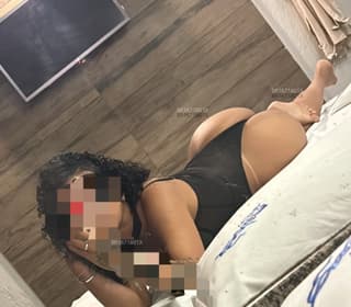 Acompanhante em Petrópolis-RJ - Roberta