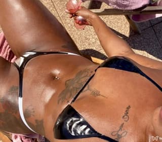 Acompanhante em Rio das Ostras-RJ - Laylla Bumb Ouro