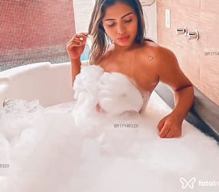 Acompanhante em Petrópolis-RJ - Júlia