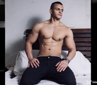 Acompanhante em São Paulo-SP - Samuel Colt