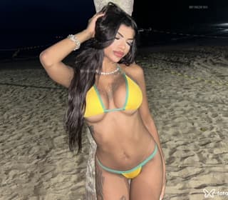 Acompanhante em Florianópolis-SC - Harielly Ayumi