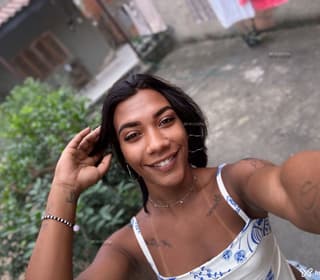Acompanhante em Queimados-RJ - Vivi