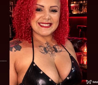 Acompanhante em Guarapari-ES - Valentina Durvall