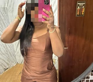 Acompanhante em Patos de Minas-MG - Débora Leal