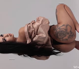 Acompanhante em Camboriú-SC - Mirella Alencar