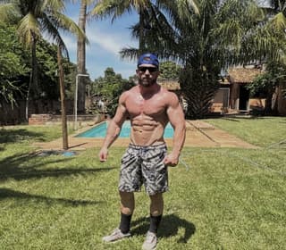 Acompanhante em Balneário Camboriú-SC - Thomas