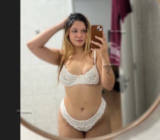 Acompanhante em São José dos Pinhais-PR - Júlia Queiroz