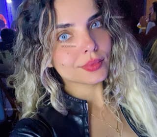 Acompanhante em São José dos Campos-SP - Débora Galdino