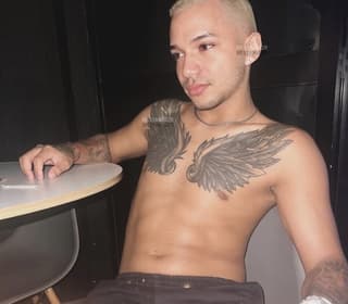 Acompanhante em Virtual-VT - Ativozs