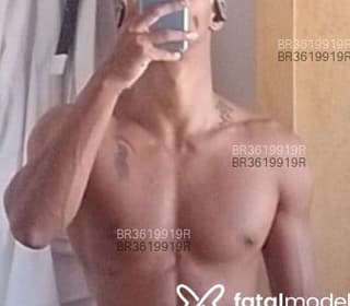 Acompanhante em Virtual-VT - Preto