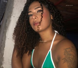 Acompanhante em Recife-PE - Cachinhosss