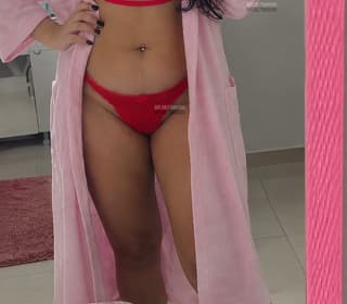 Acompanhante em Embu-SP - Valentina Lins