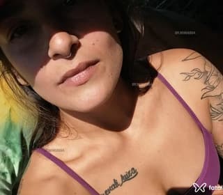 Acompanhante em Virtual-VT - Hellen Ferraz