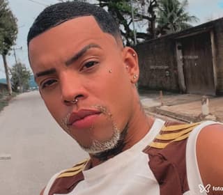 Acompanhante em Niterói-RJ - Wallace Fênix