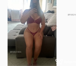 Acompanhante Paola