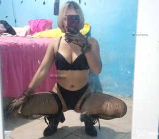 Acompanhante Karen Ellen