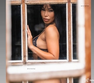Acompanhante Lara Miller