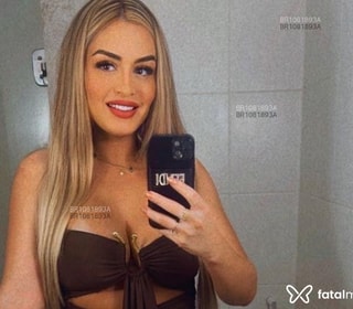 Acompanhante Larissa