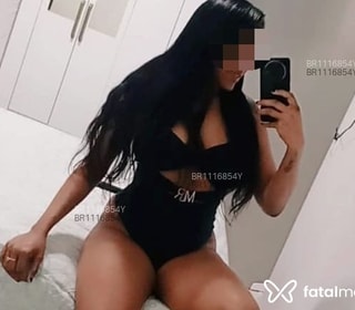 Acompanhante Tainá